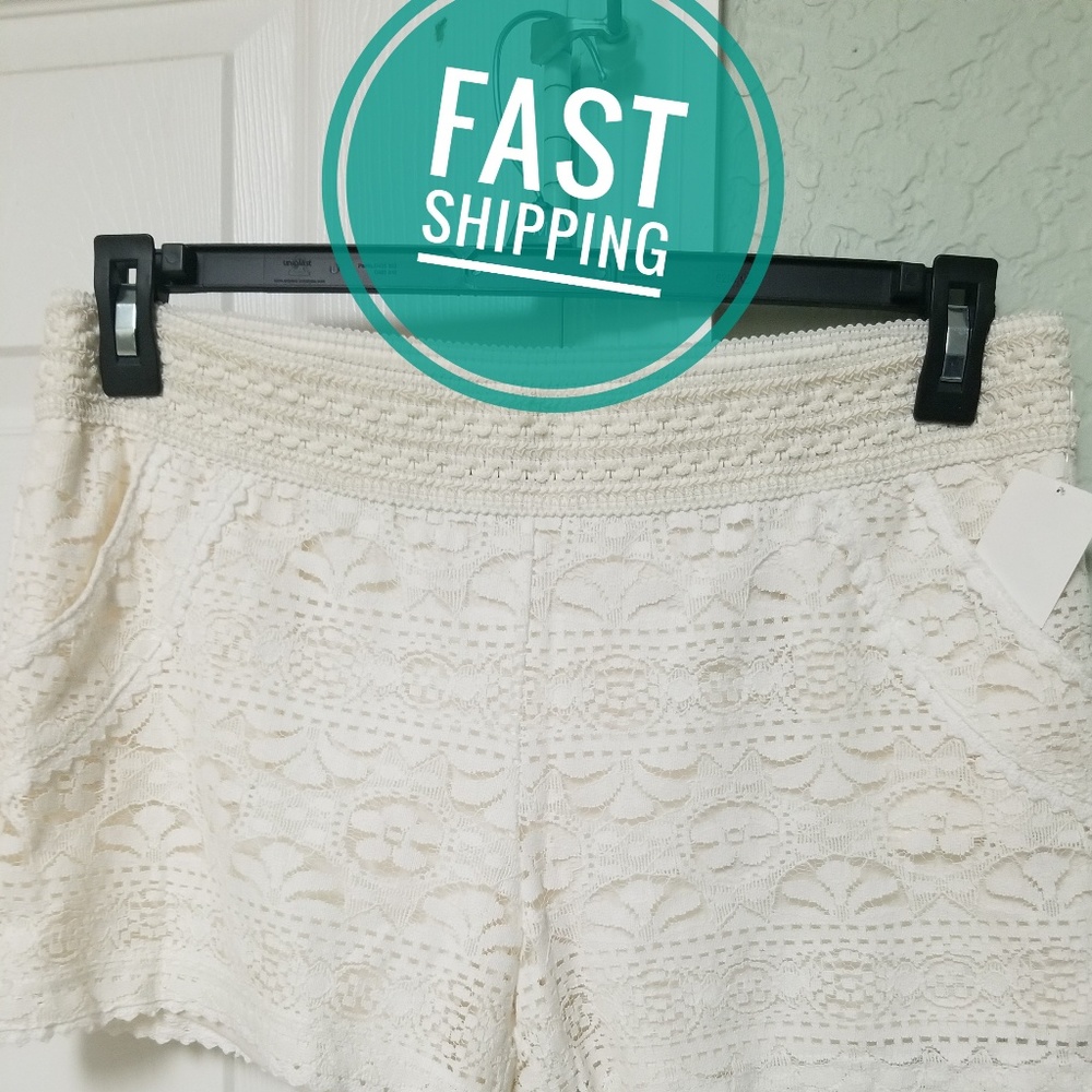 IVORY Lace shorts